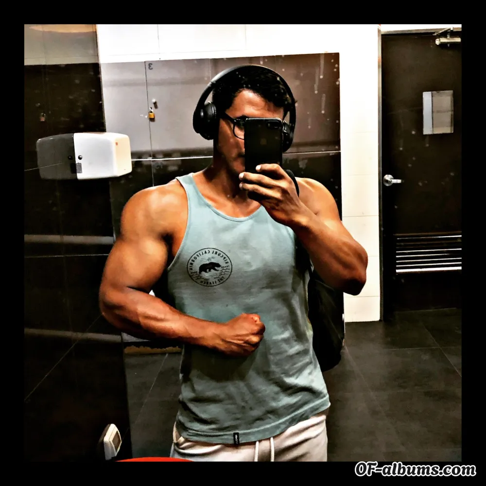 Image #2 of fitboydavid