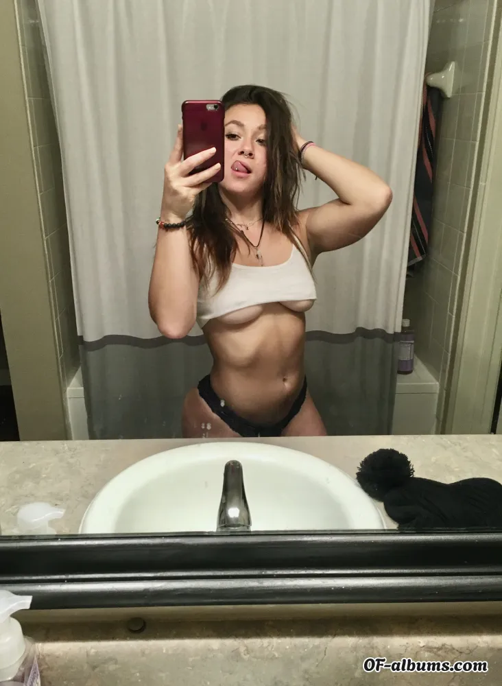 Image #1 of fithippiechick