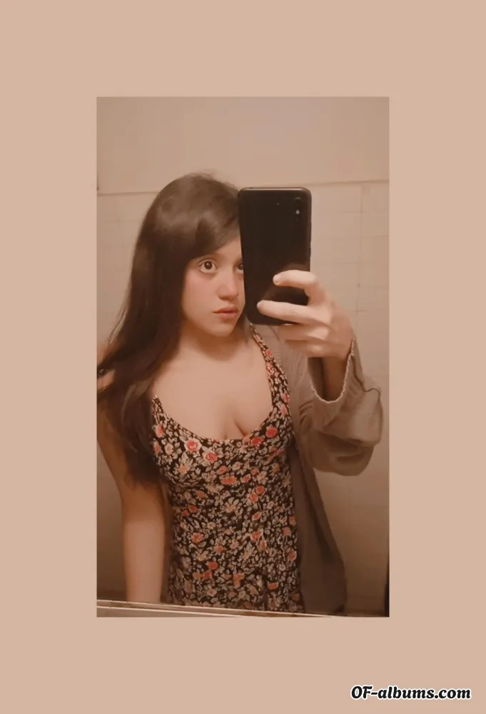 Image #2 of florecitacaotic