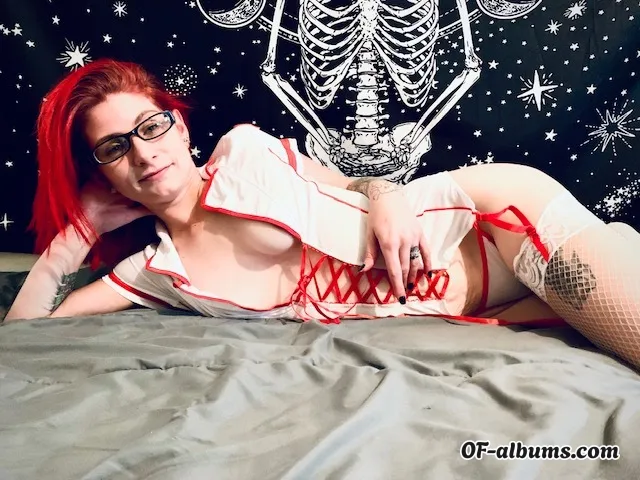 Image #2 of foxyredhead18