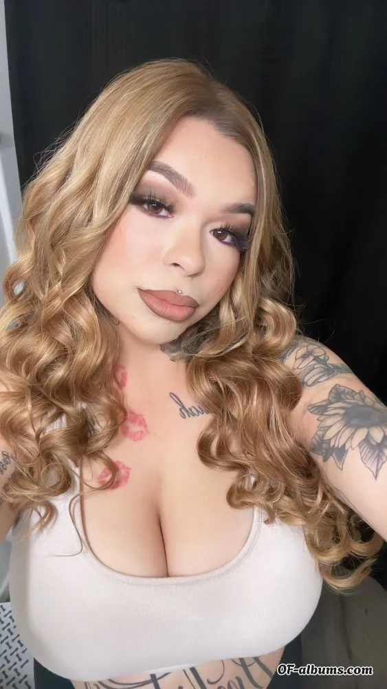 Image #1 of freaknaassttyy
