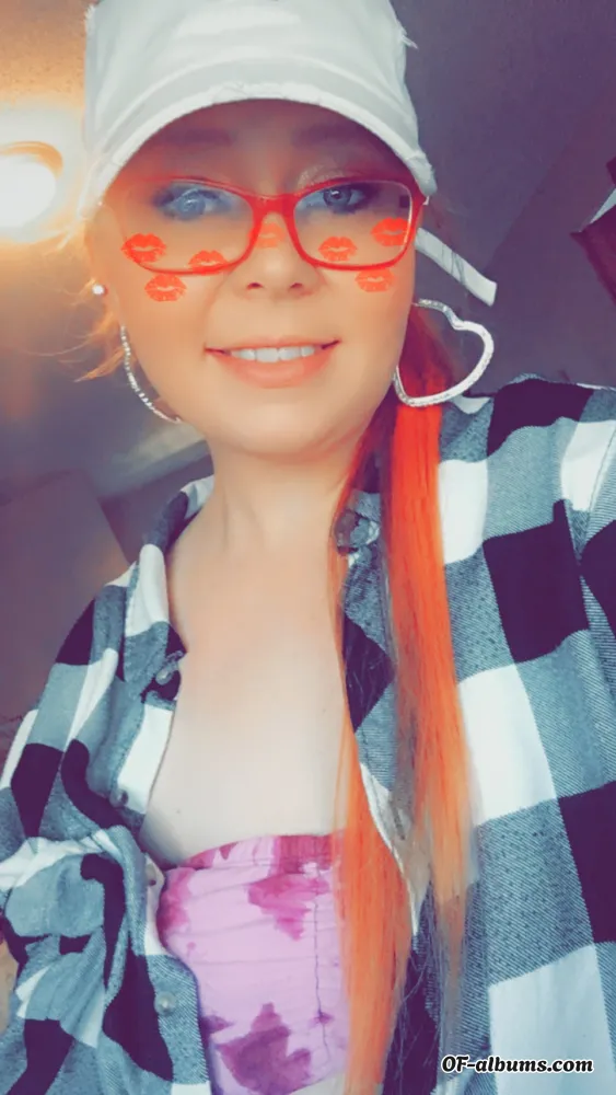 Image #1 of freakyredhead557