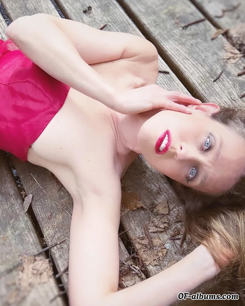 Image #2 of gabriella.vip