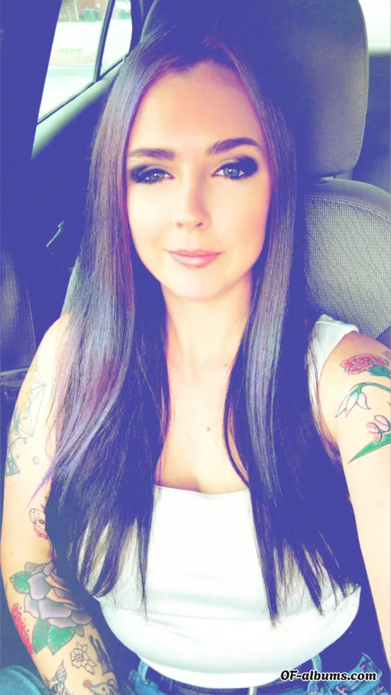 Image #1 of gamer_luxxx