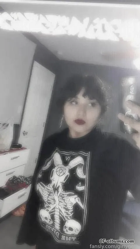 Image #1 of girlygoth