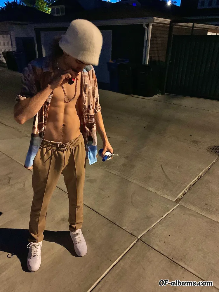 Image #1 of goatlyfans