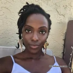 Image #4 of goddesskaira