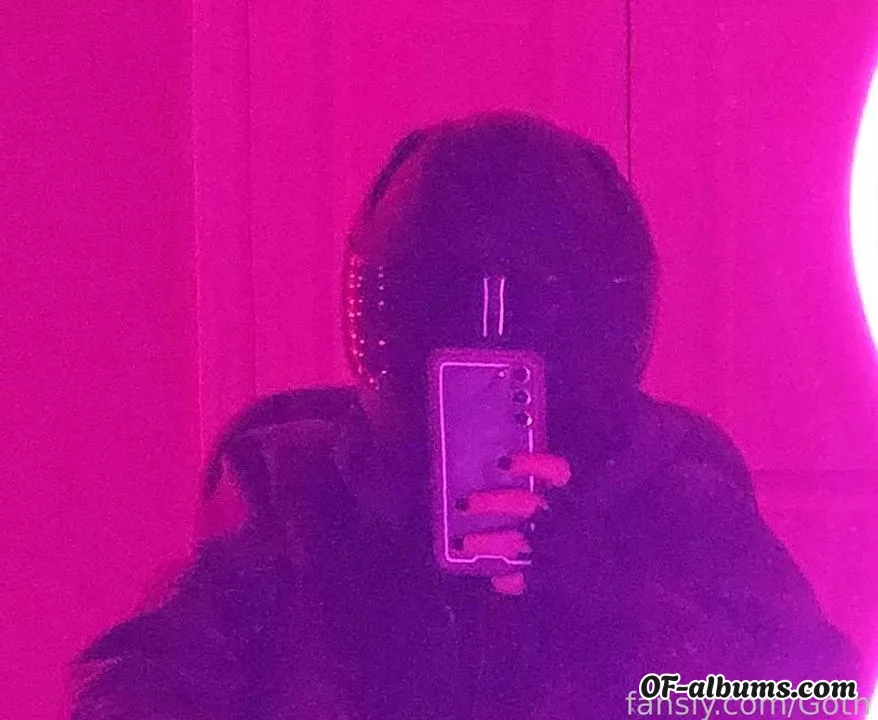 Image #4 of goth