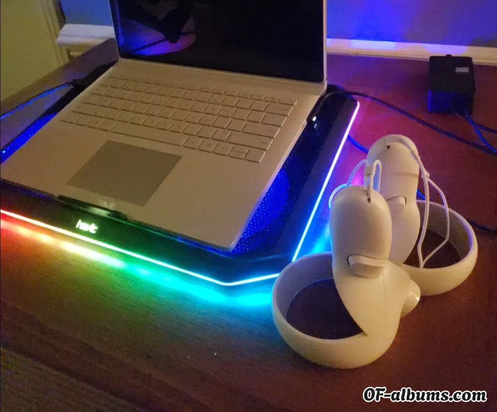 Image #2 of gryphonpie