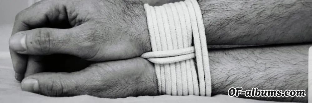 Image #2 of guille_sc_hot