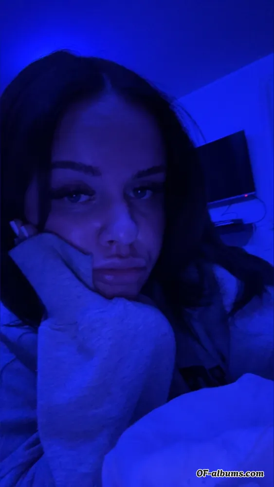 Image #1 of hellyyyyyb