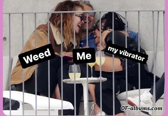 Image #2 of holelottarosie