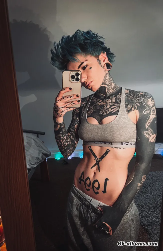 Image #1 of holly_inked