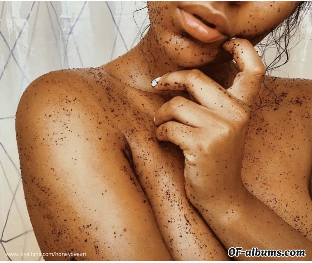 Image #1 of honeybeeari