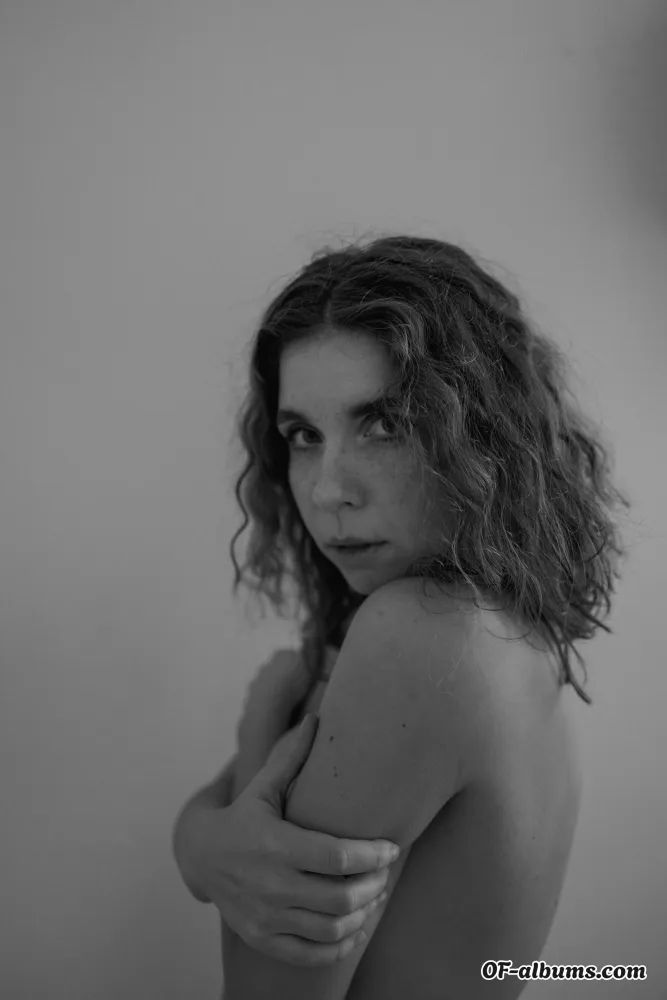Image #4 of honeykikk