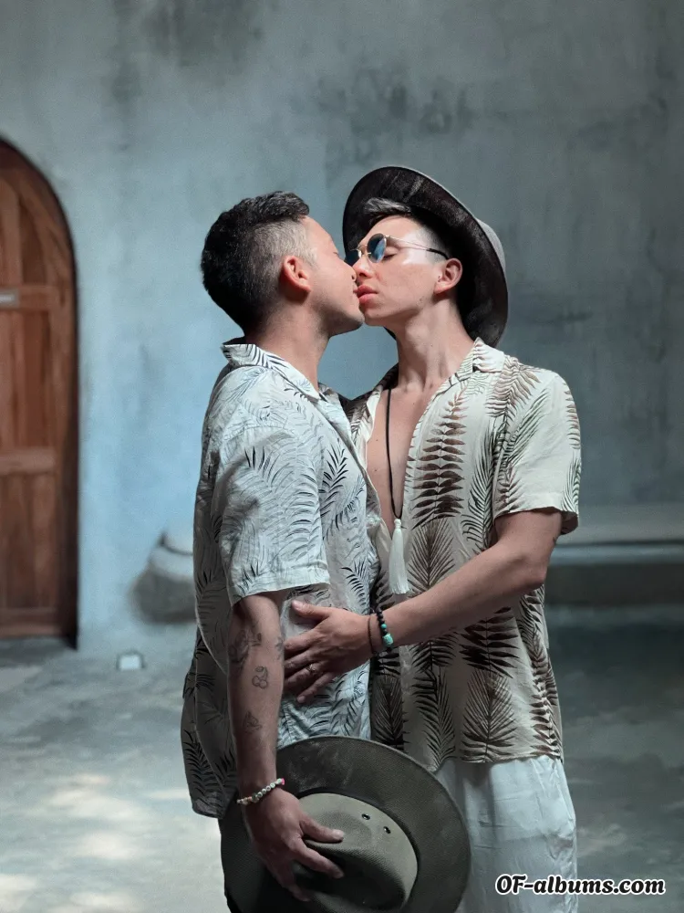 Image #1 of hotcouple_amateur