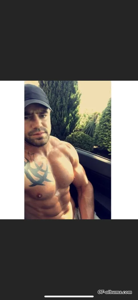 Image #1 of hungmusclebritboy