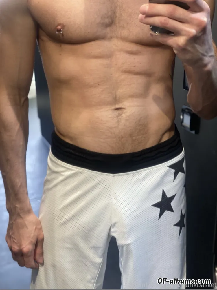 Image #1 of hunkbasket