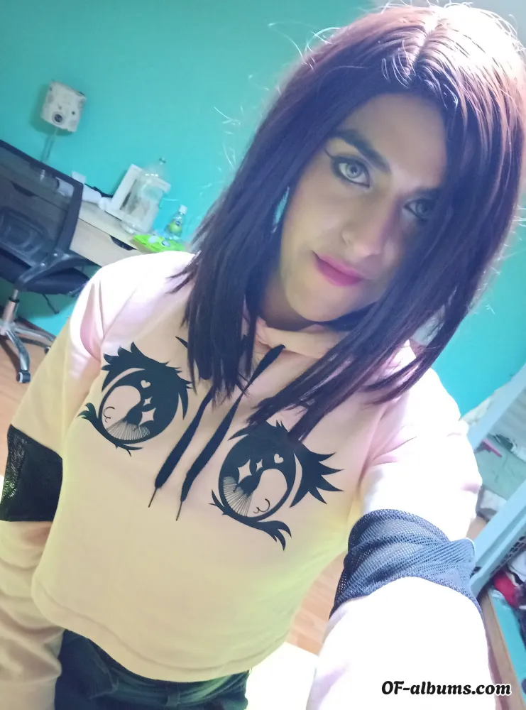 Image #1 of iamnaomi27