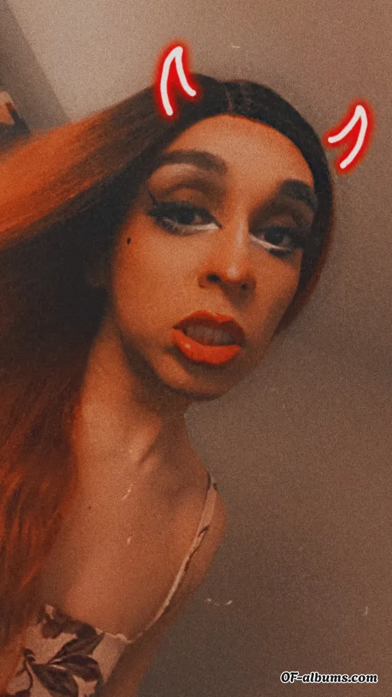 Image #5 of iamsofiadesire