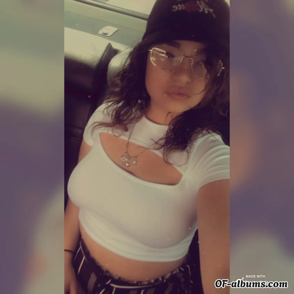 Image #1 of isabell_isastar