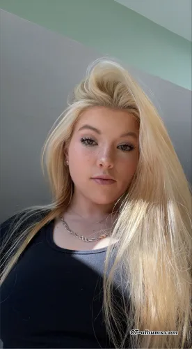 Image #3 of itscloudyy