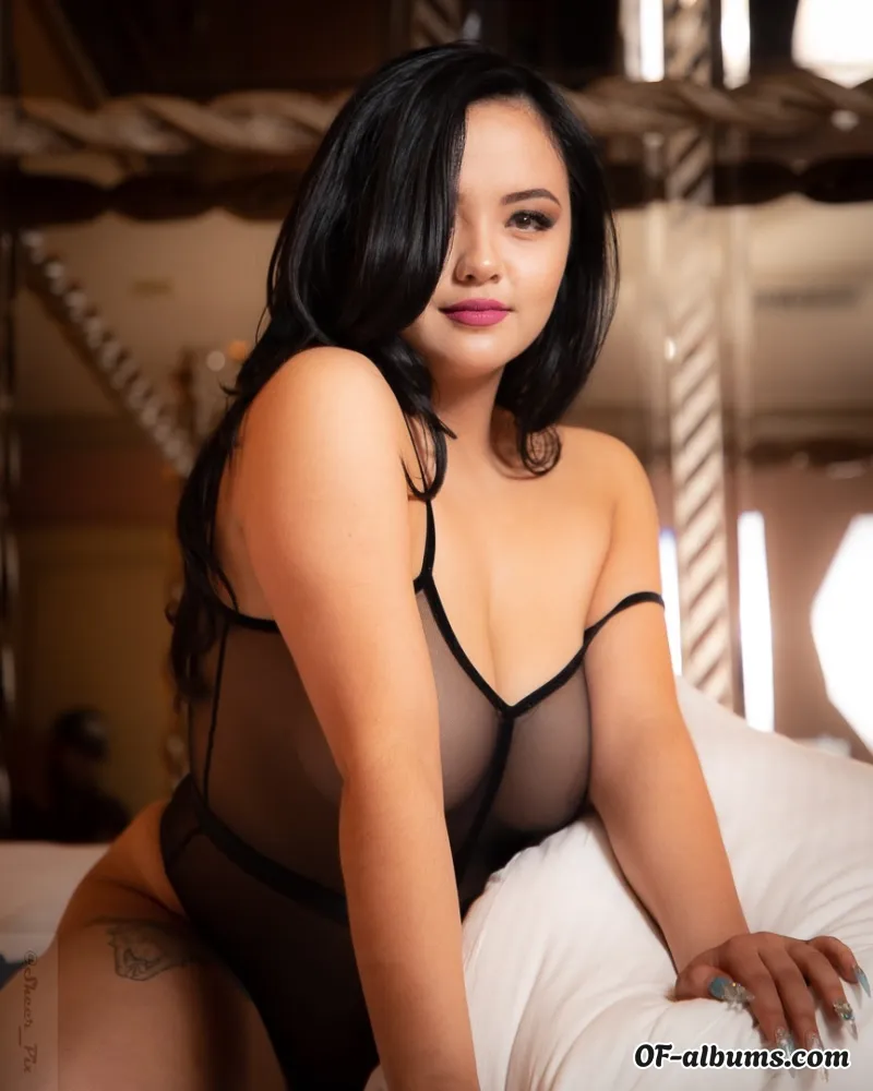 Image #1 of itsnikki_ling