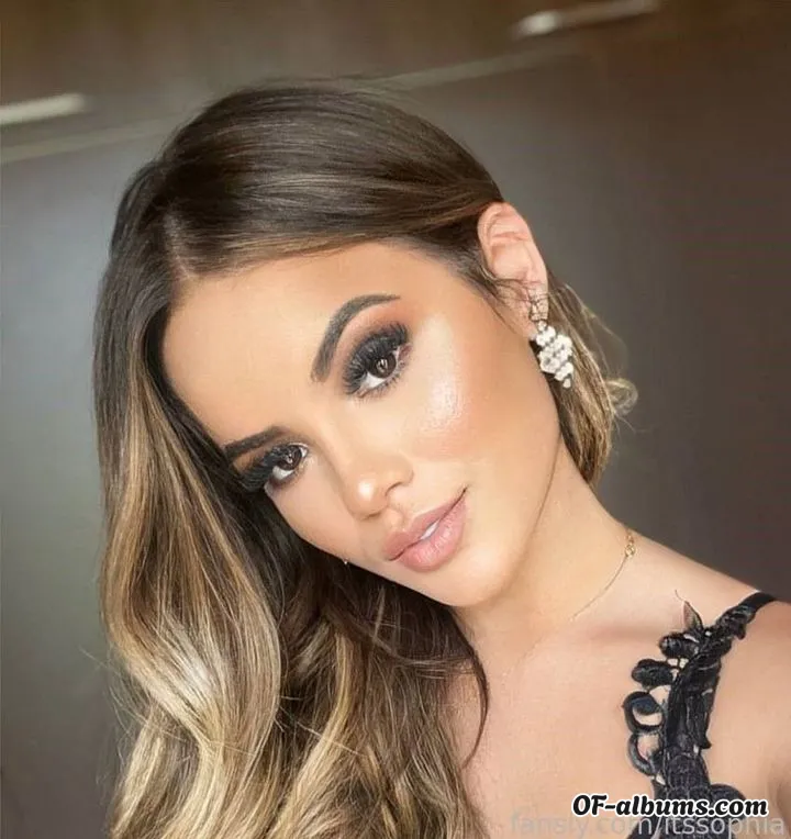 Image #1 of itssophia