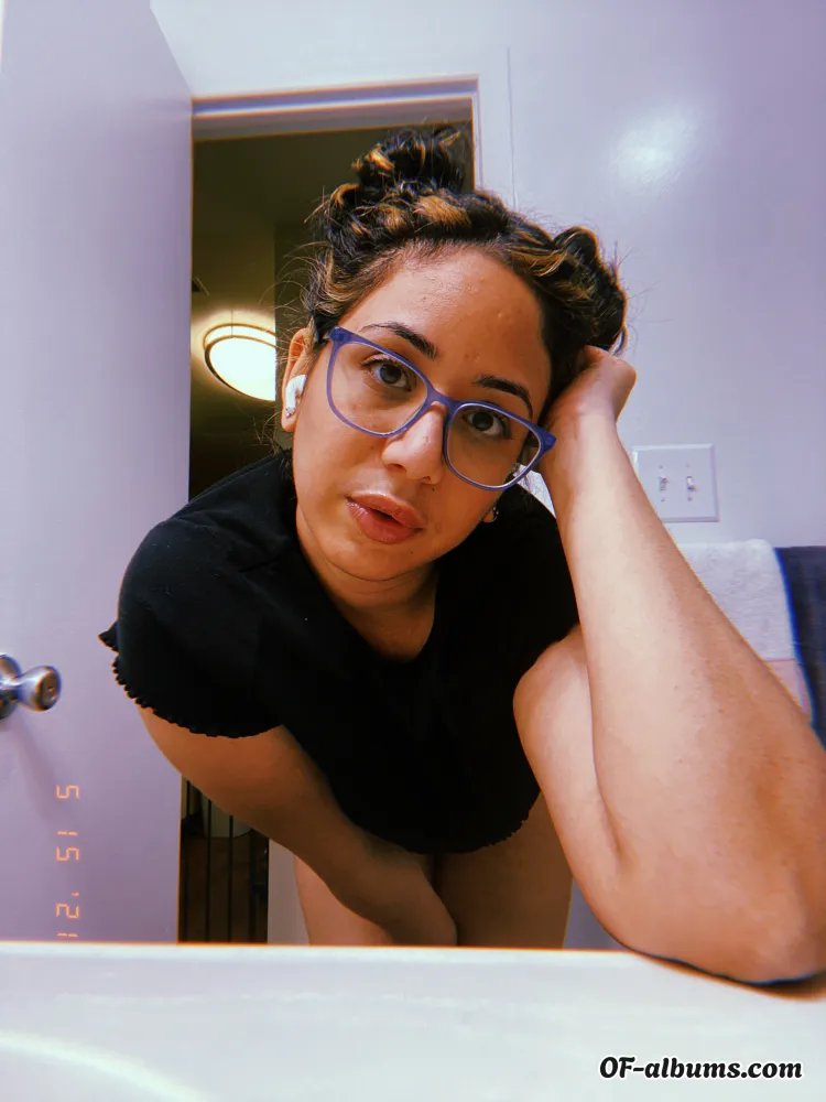 Image #1 of izzyweezz27