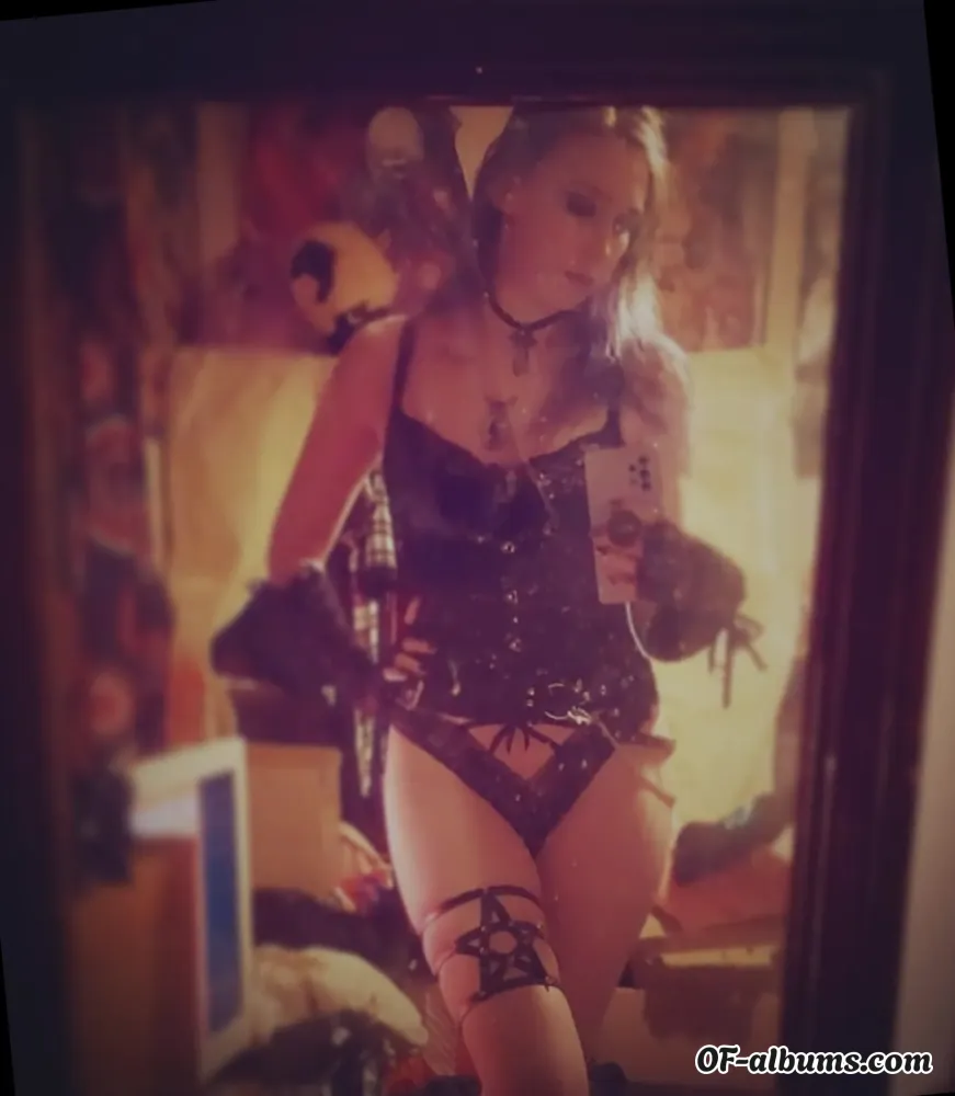 Image #1 of jinx.akame