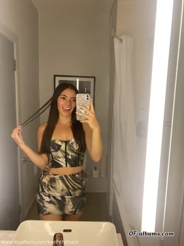 Image #2 of kandmwiththebacks