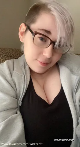 Image #2 of kate_scott