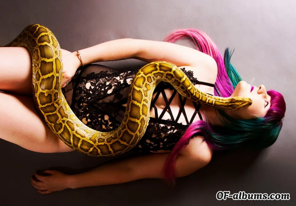 Image #2 of kinky-kitten