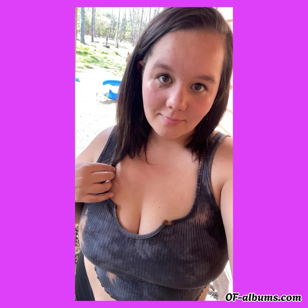 Image #1 of kinky_kayla19