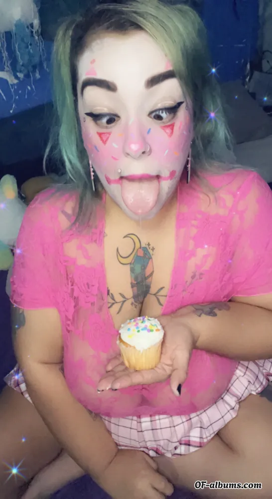 Image #1 of kittylynne00