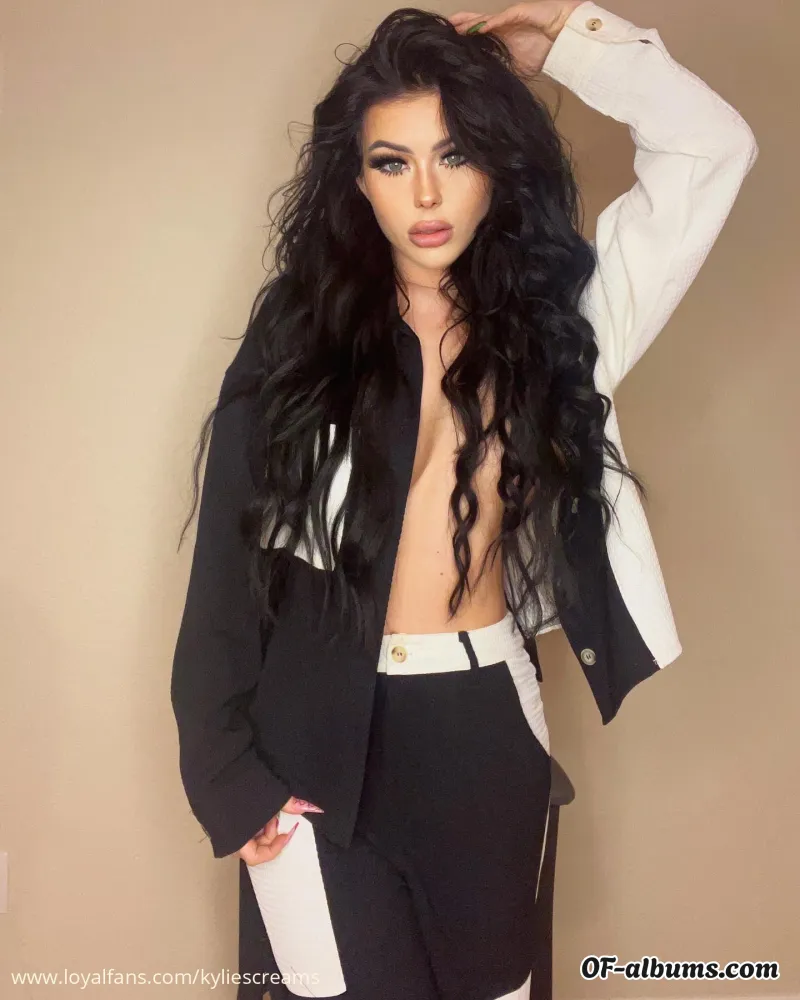 Image #1 of kyliescreams