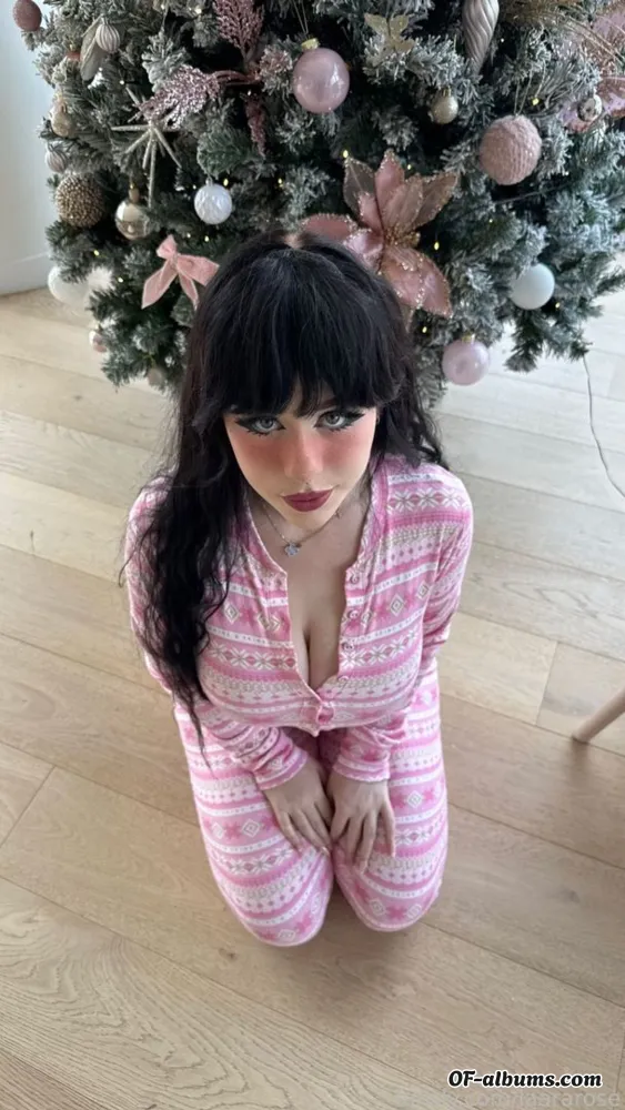 Image #1 of laararose