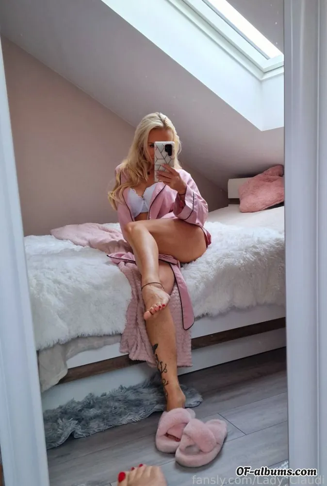 Image #1 of lady_claudi