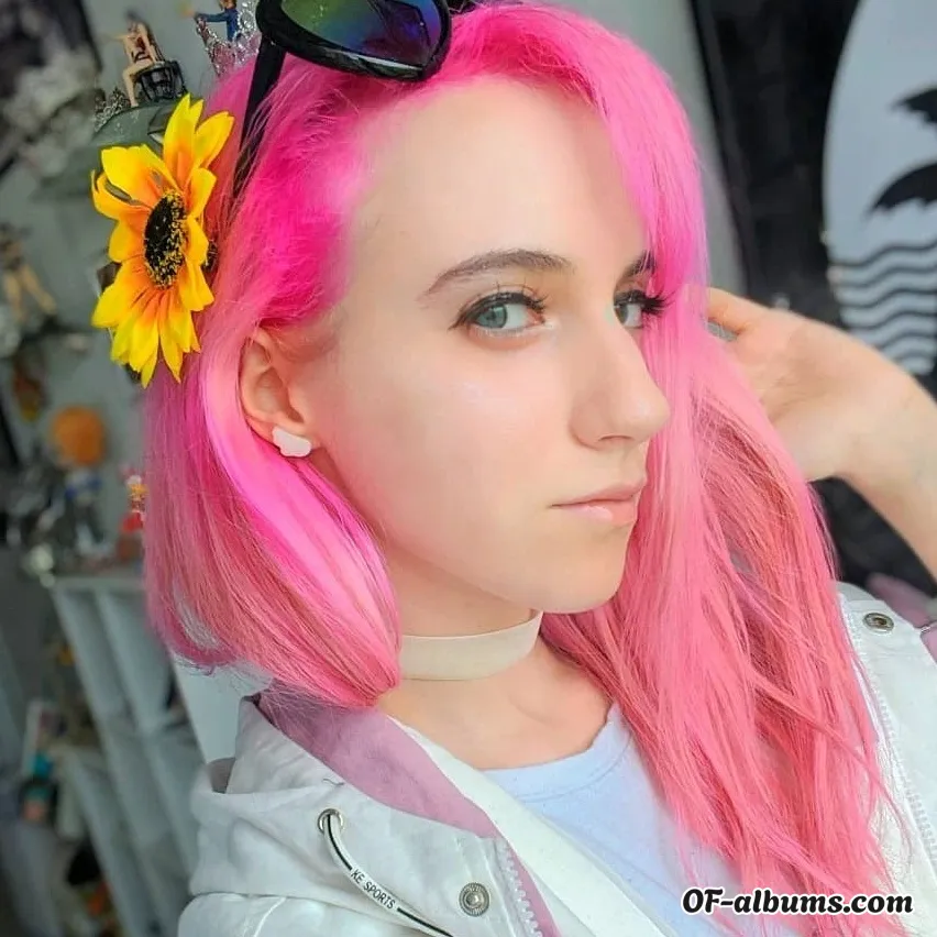 Image #6 of lana_rain