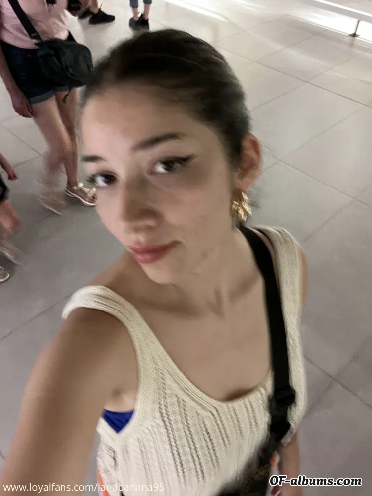 Image #1 of lanabanana95