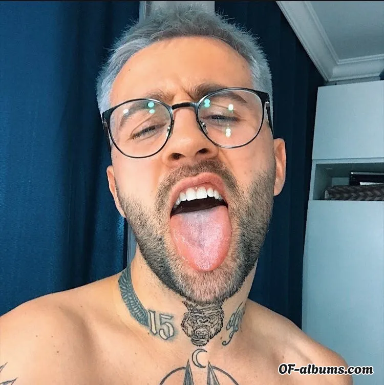 Image #1 of leon13onlyfans