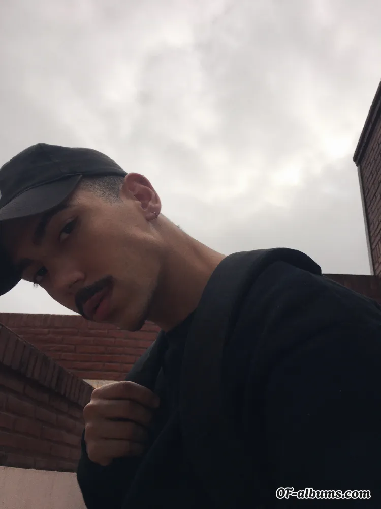 Image #2 of leonmike