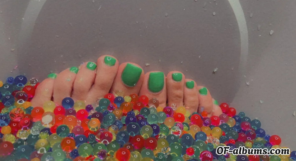 Image #2 of lexxiemariee