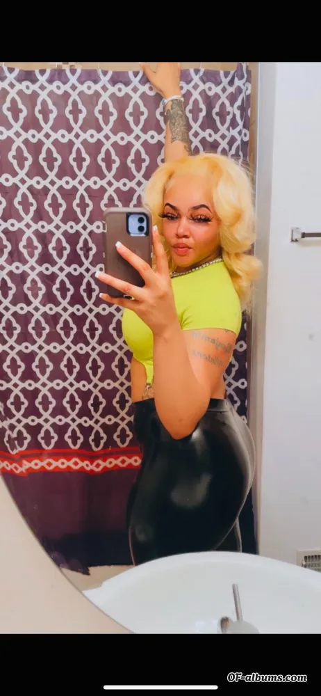 Image #1 of lil.02pinky19