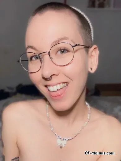 Image #5 of lilikiss