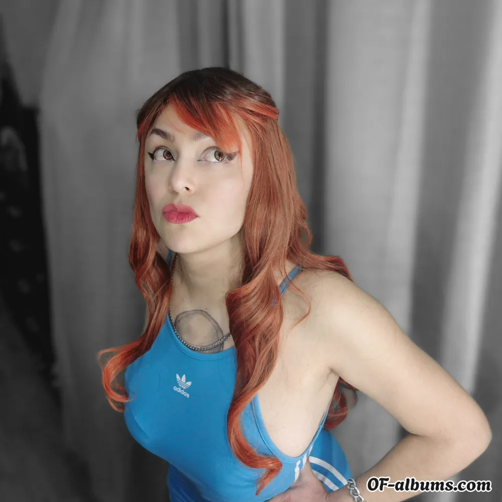 Image #3 of lilivalerie