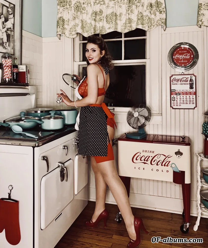 Image #1 of lillian_valerian