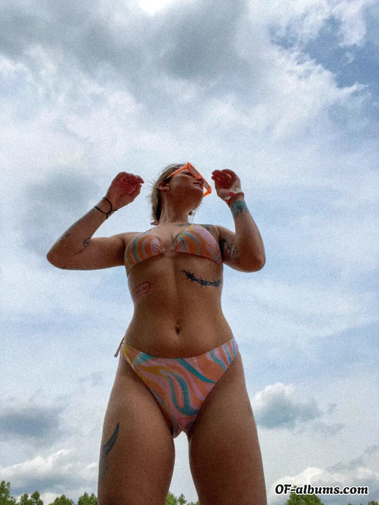 Image #1 of lillmommie