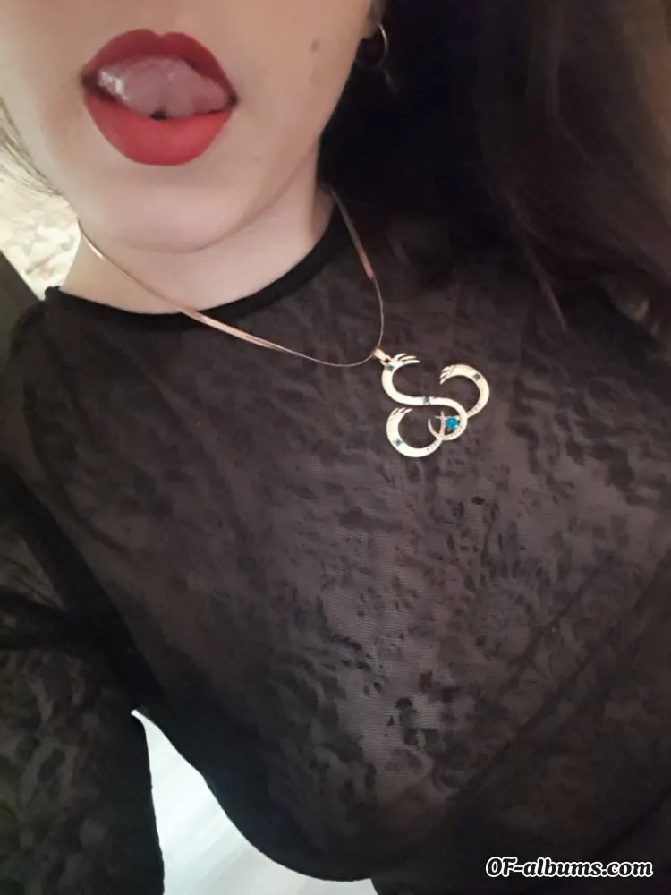 Image #1 of lina_hotwife