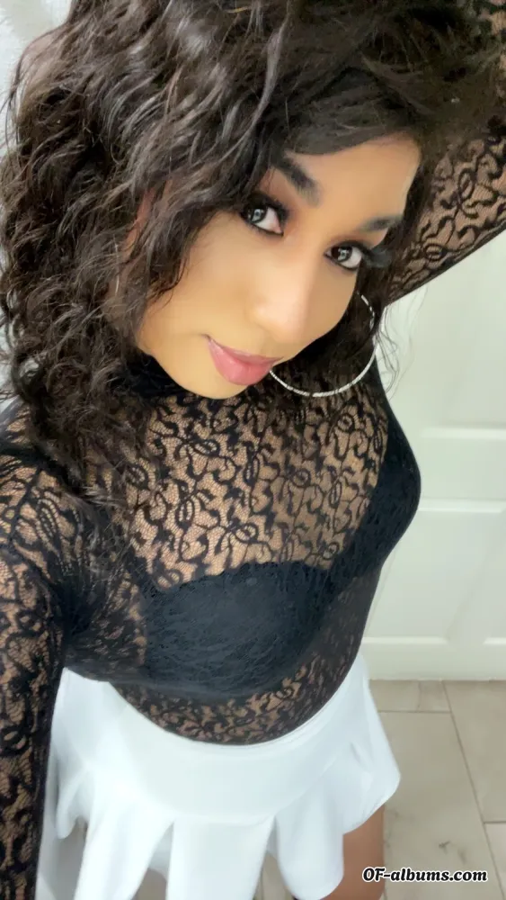 Image #2 of lorysexys